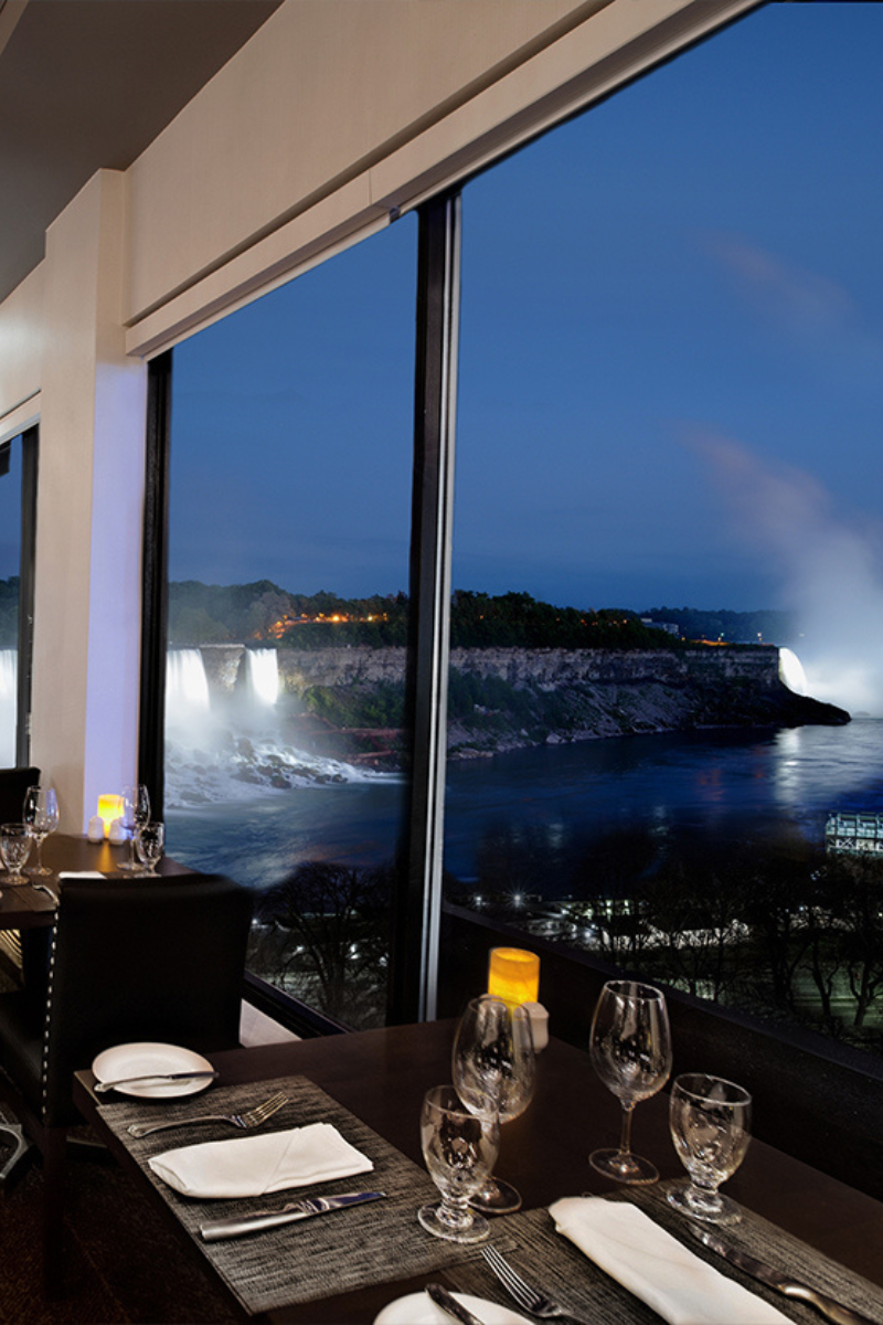 Fine Dining & Buffets